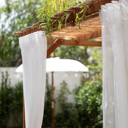 Jardin La Bohemienne Du Mandara , Juan-les-pins, Cote D Azur 公寓式酒店